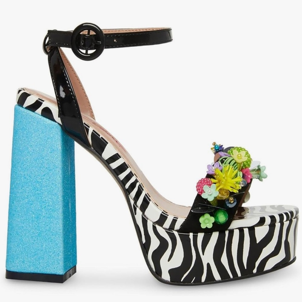 🌼💚💚NIB Betsey Johnson Women's Jorden Heeled Sandals.